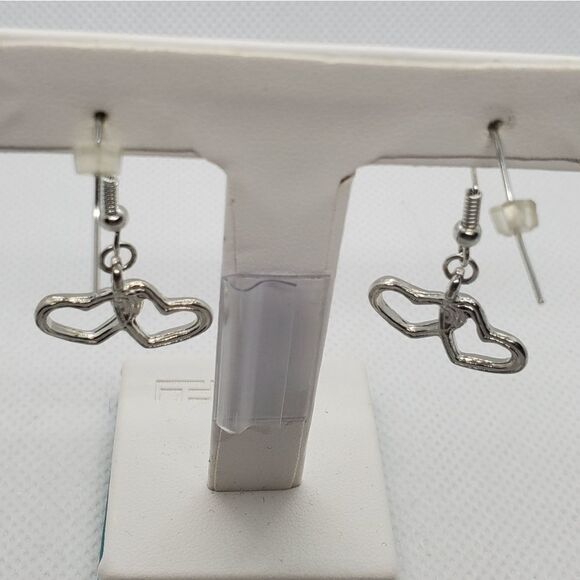 Silver Tone Interlocked Heart Earrings - Picture 4 of 4